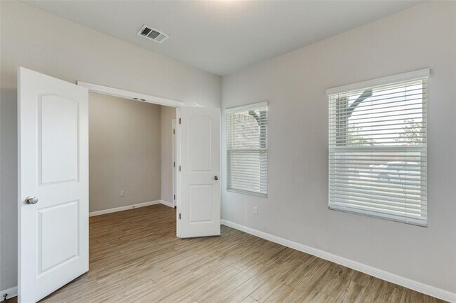 Building Photo - 12912 Cerro Castellan Trace