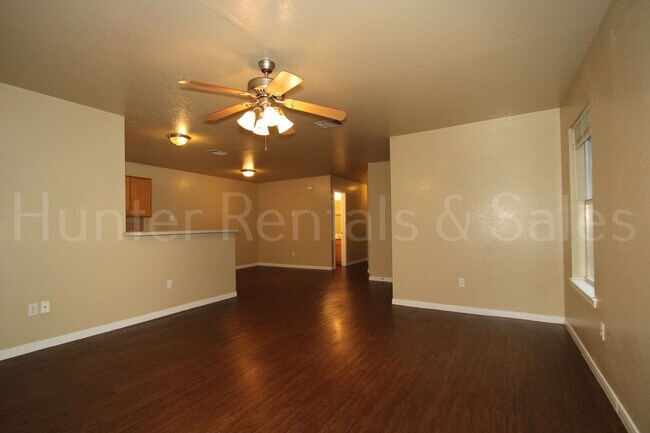 Building Photo - Awesome Duplex in Harker Heights