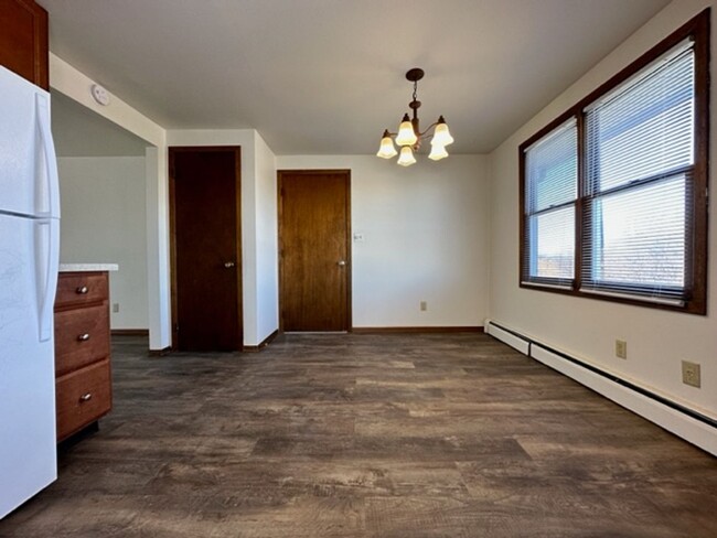 Building Photo - 2082-2084 Terry Ln