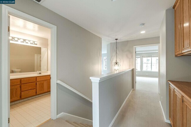 Building Photo - 435 Regal Lily Ln