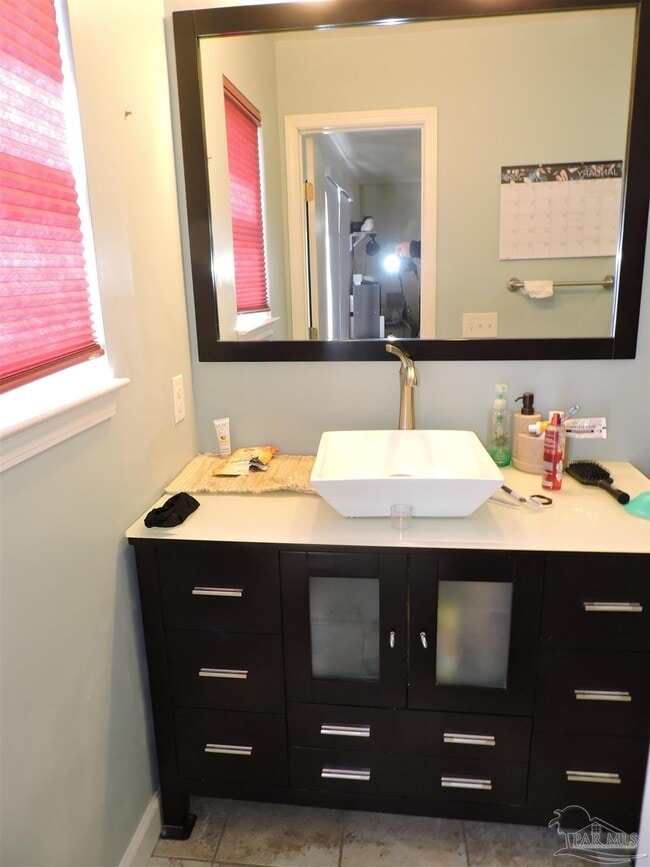 Building Photo - 435 Belle Chasse Dr