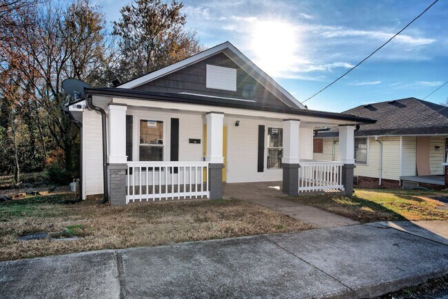 Building Photo - 1012 Coulter St