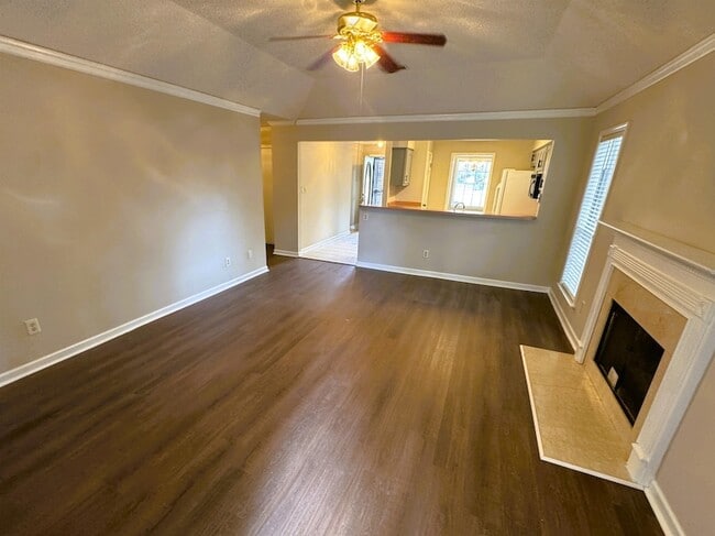 Building Photo - 2271 Lake Springs Ln