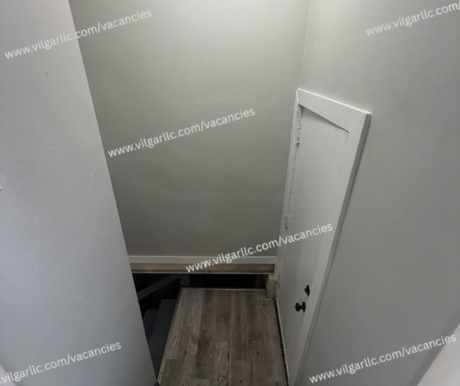 Building Photo - Spacious 2 Bedrooms • 1 Bathroom Home. Comfortable, well-maintained living with classic charm and...