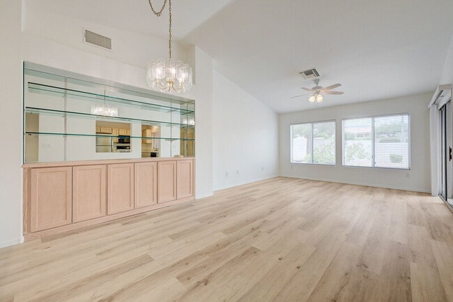 Building Photo - 2613 Breakers Creek Dr