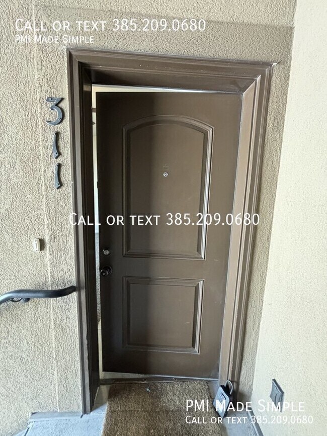 Building Photo - 157 Jordan Ridge Boulevard