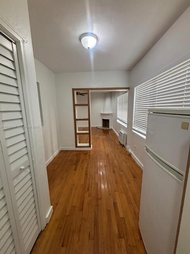 Building Photo - 920 Euclid Ave