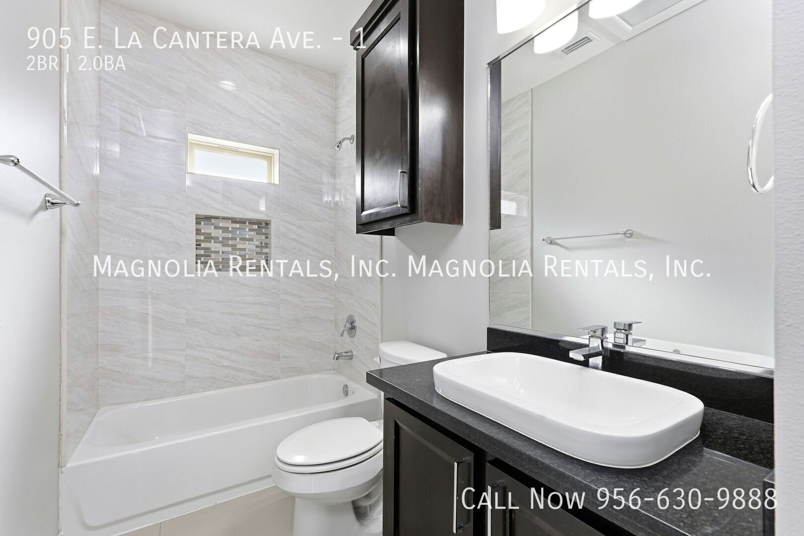 Building Photo - 905 E la Cantera Ave