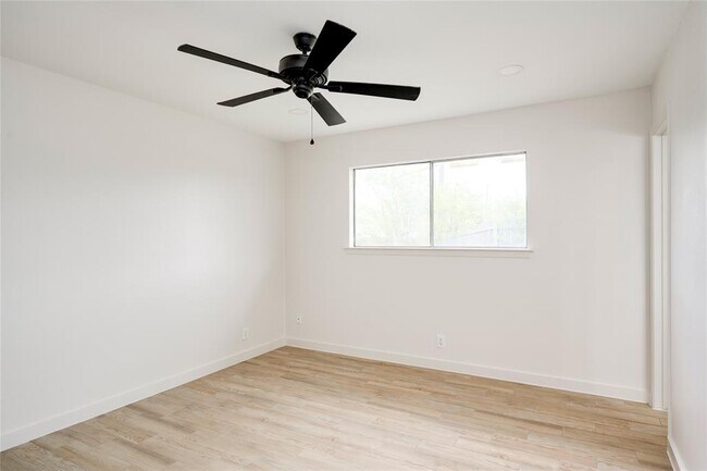 Building Photo - 4811 Brushy Ridge Dr