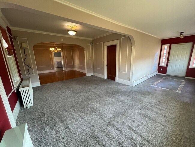 Building Photo - 3 Bedroom/2.5 Bathroom Home in Peoria for Lease