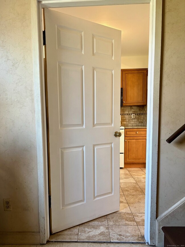 Building Photo - 39 Briarwood Ln