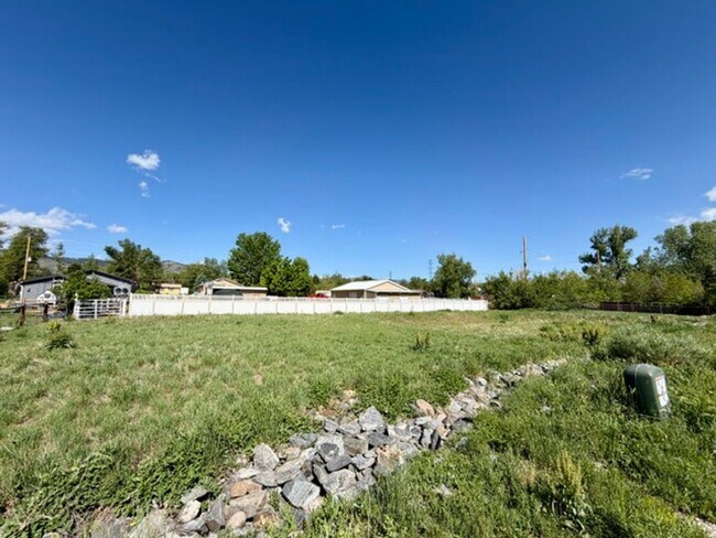 Building Photo - 16012 W 9th Pl