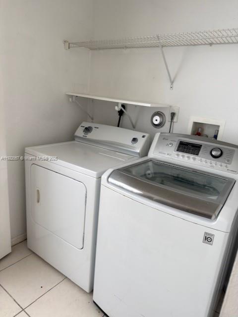 Building Photo - 677 NW 42nd Ave