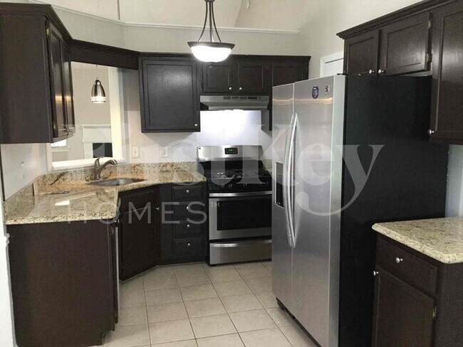 Building Photo - 280 Lazy Hollow Ln