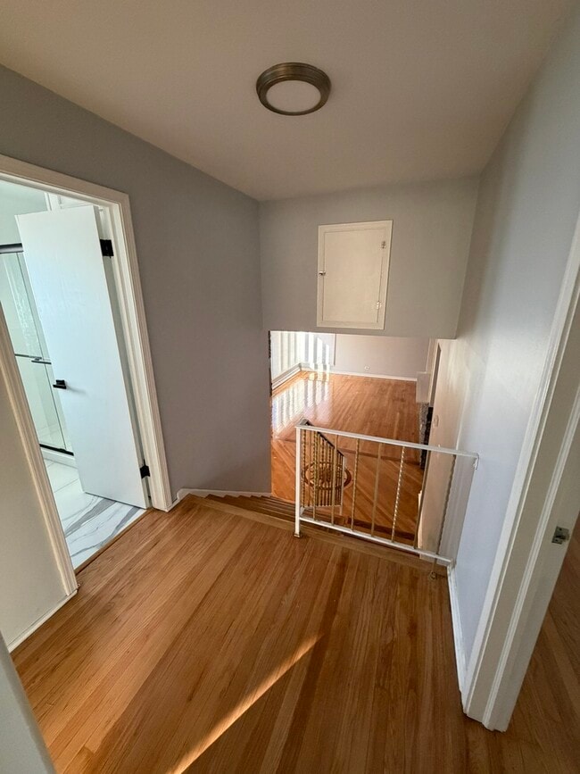 Building Photo - 8901 Octavia Ave