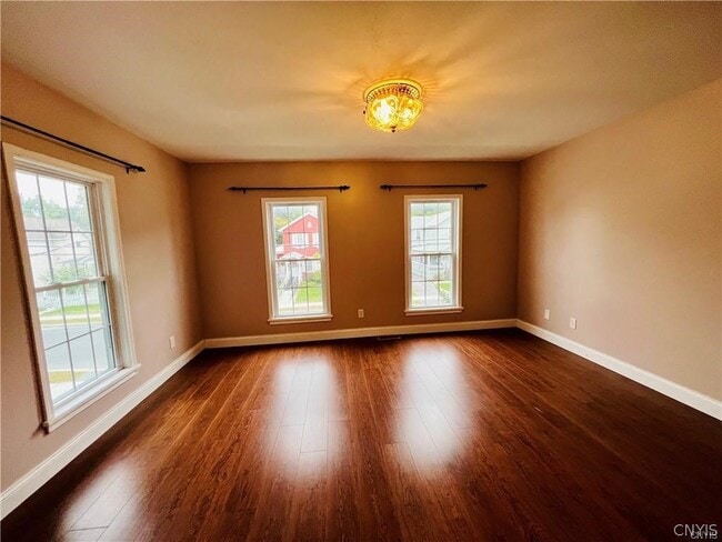 Building Photo - 130 East Ave