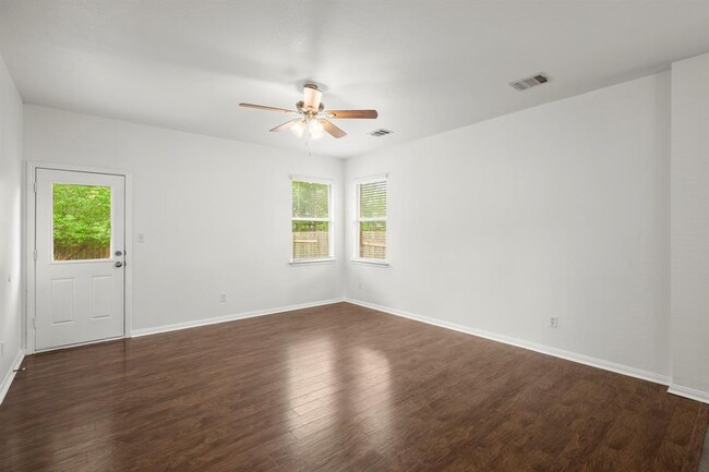 Building Photo - 1300 Estival Dr