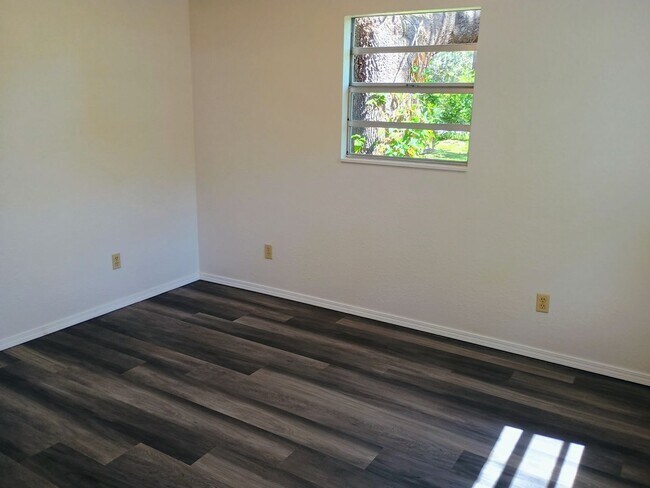 Building Photo - 12740 Co Rd 687