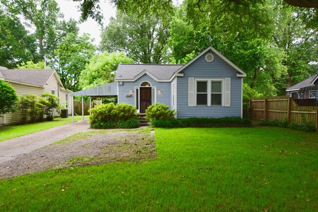 Primary Photo - Charming 3 bed, 2 bath home near U of M