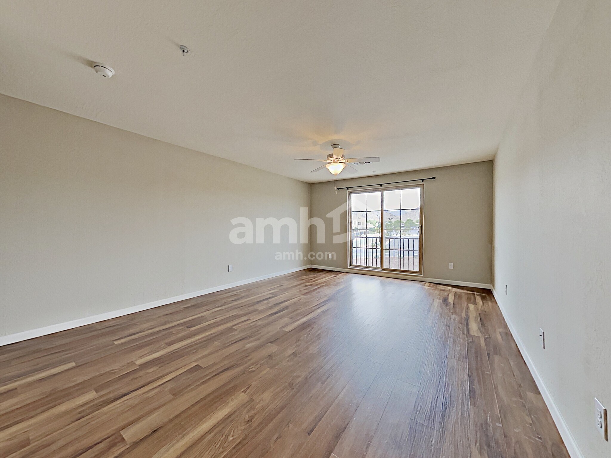 Building Photo - 20747 W Maiden Ln