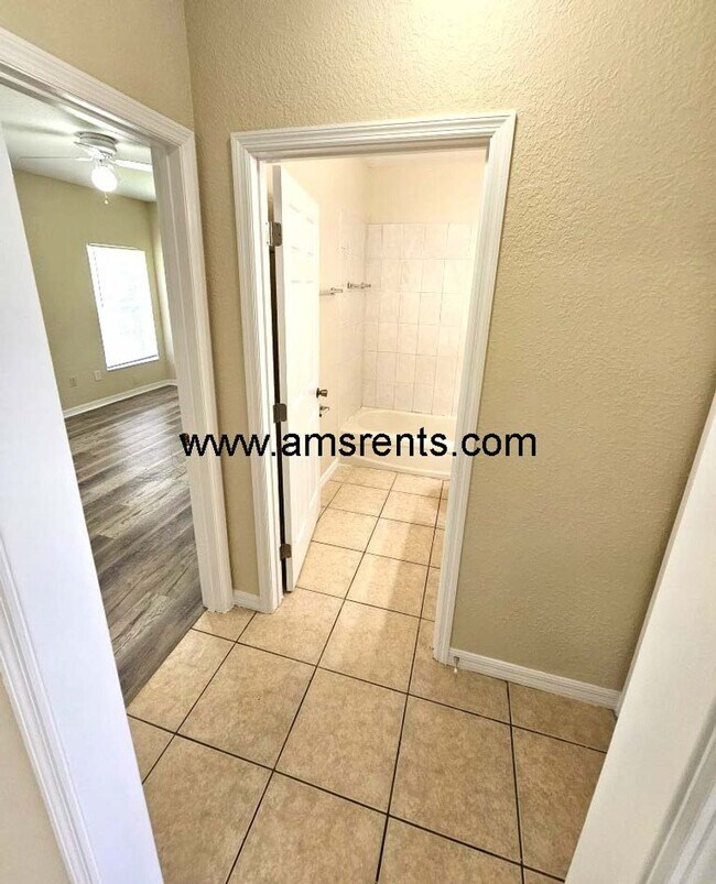 Building Photo - 505 Mallard Ct