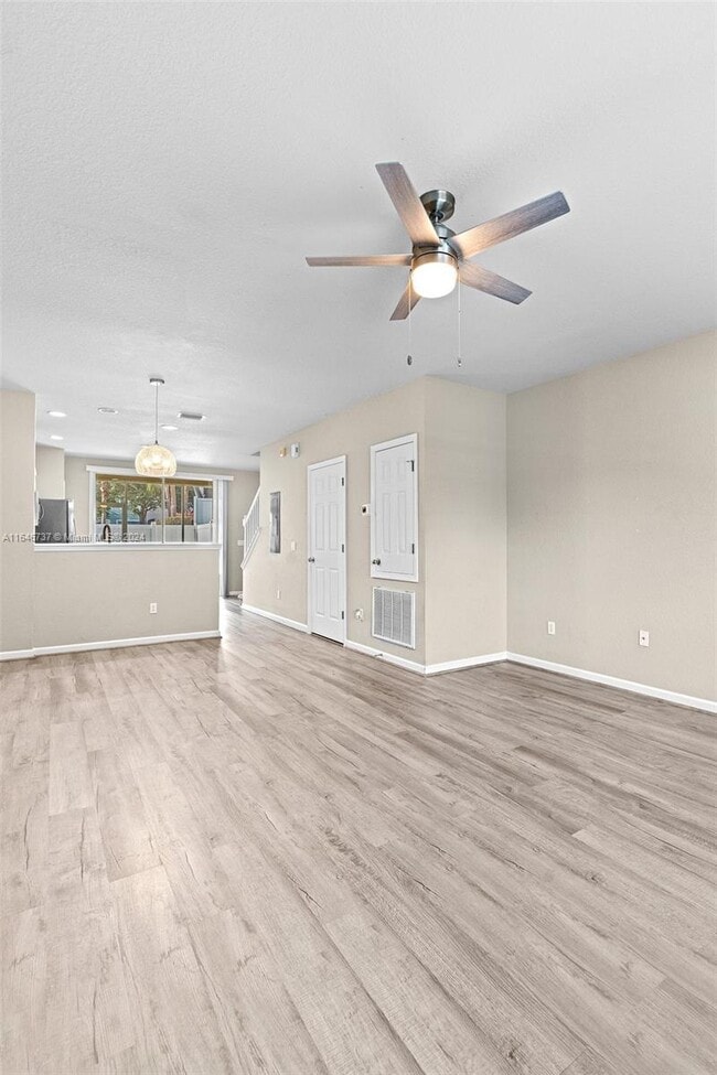 Building Photo - 4481 SW 49th Ave