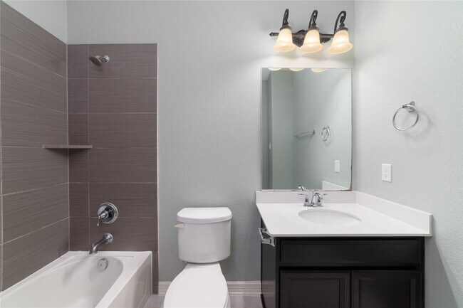 Building Photo - 11106 Wishaw Wy