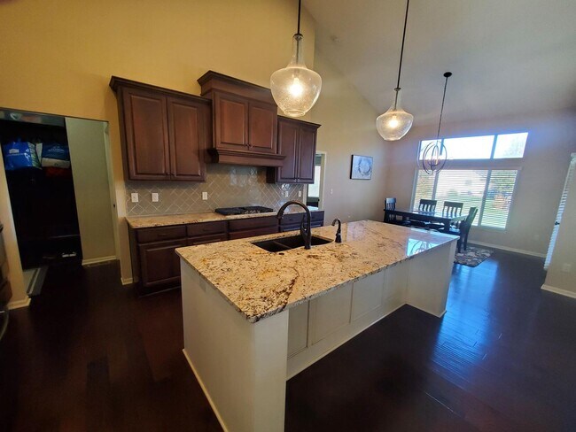 Building Photo - Pristine luxury Home in North Andover Neig...