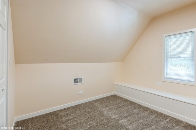 Building Photo - 3821 N Whipple St