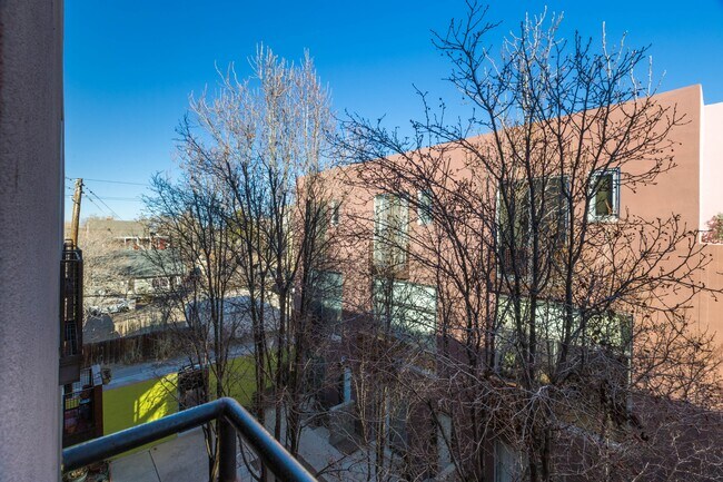 Building Photo - 877 Silver Ave SW