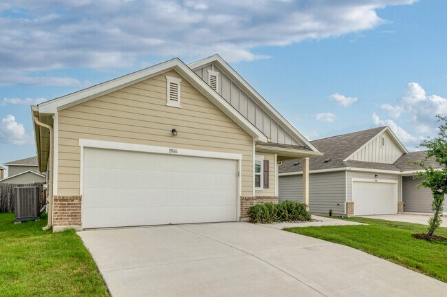 Building Photo - 19616 Caymus Dr