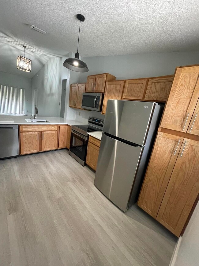 Building Photo - 3350 Jaywood Terrace