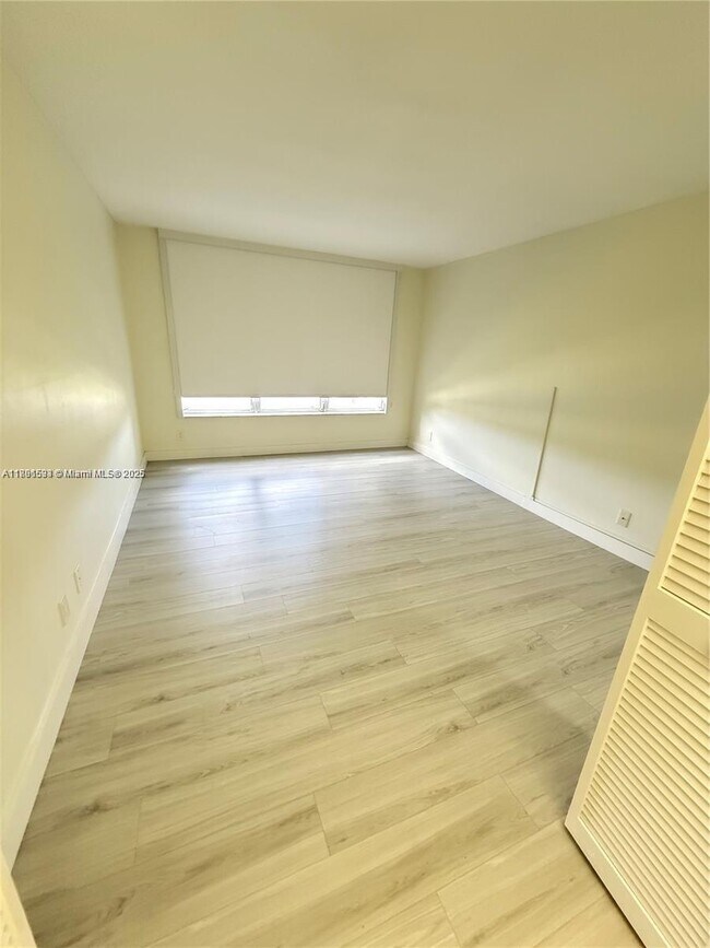 Building Photo - 804 Cypress Blvd
