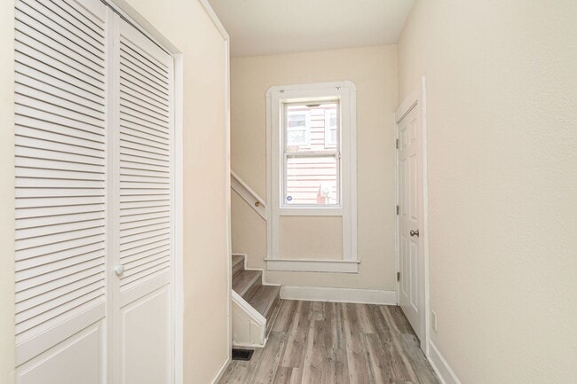 Building Photo - 1209 S Randolph St