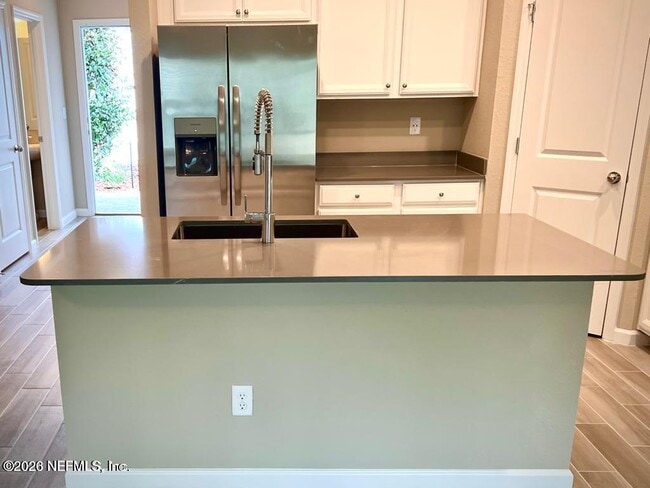 Building Photo - 410 Boracay Cir