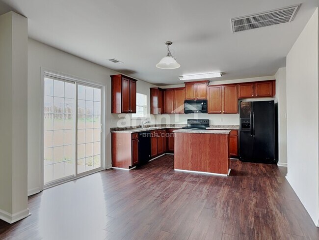 Building Photo - 12814 Settlers Trail Ct