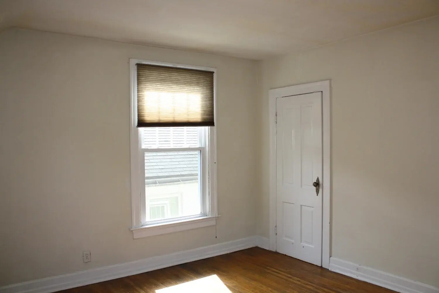 Building Photo - 726 E Hunter Ave