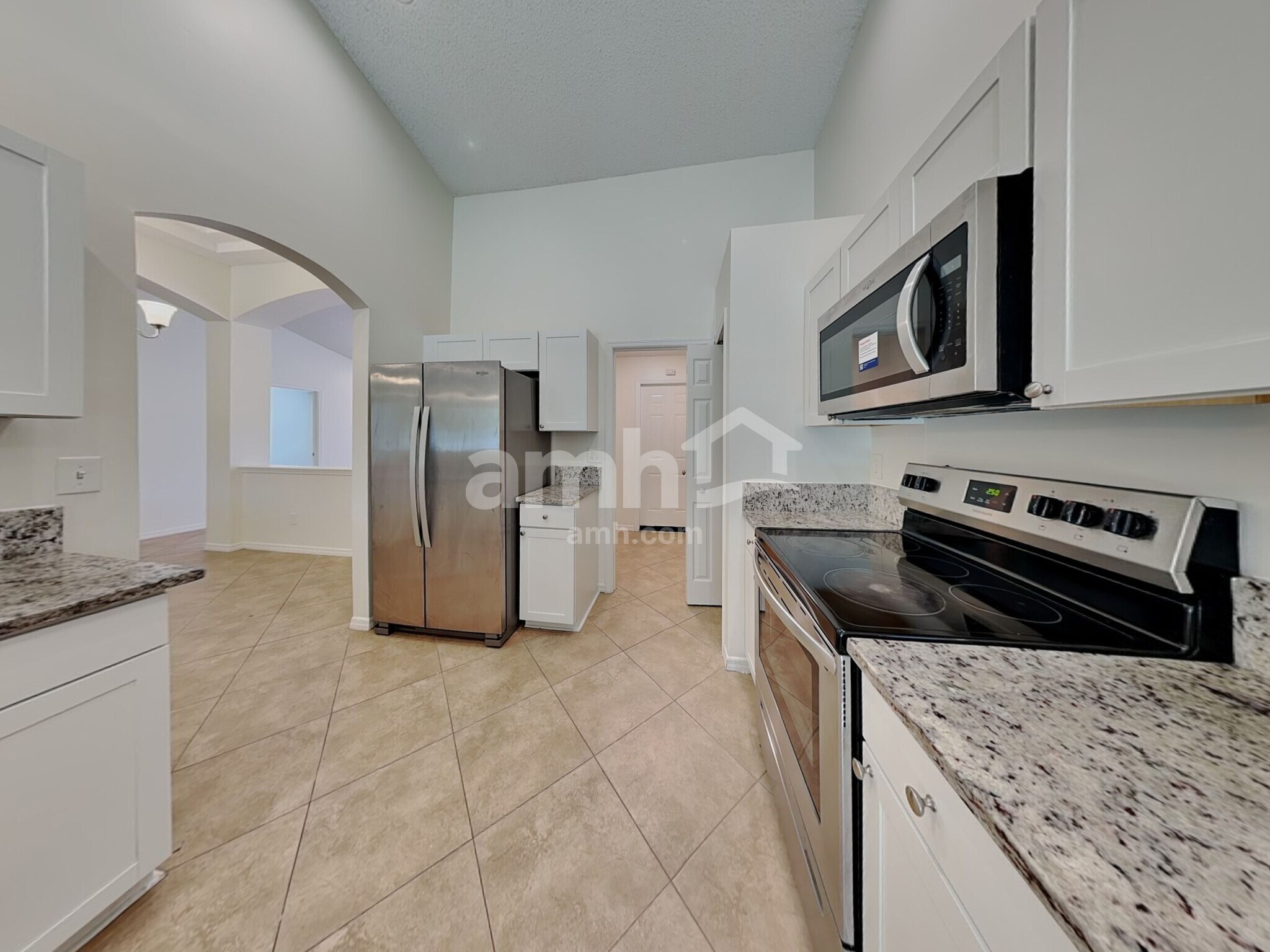 Building Photo - 2063 Forest Gate Dr W