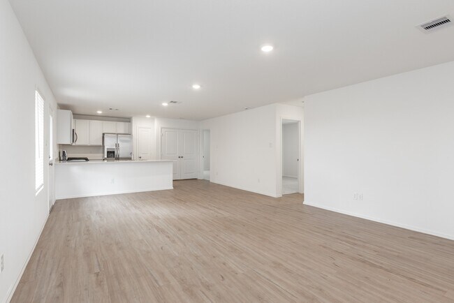 Building Photo - 26811 Paloma Blanca Dr