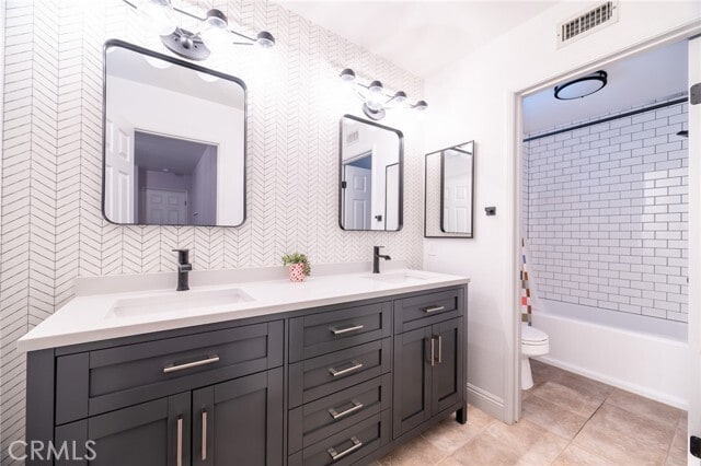 Building Photo - 12 Nantucket Ln