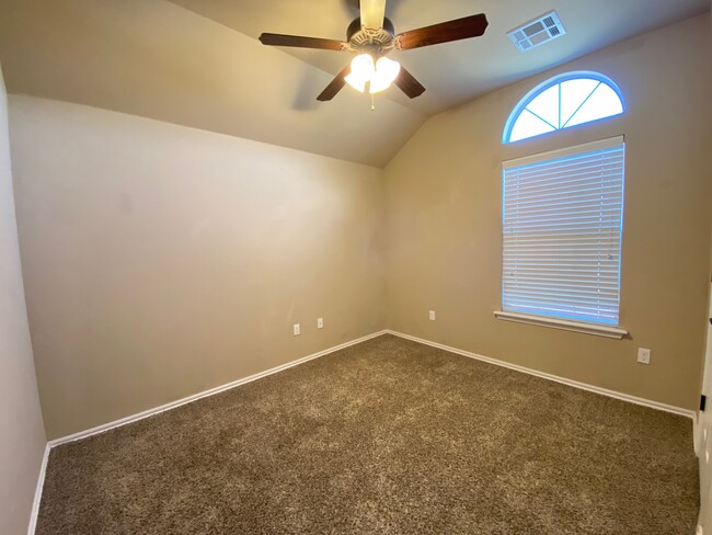 Building Photo - 812 Liberty Mesa Ct