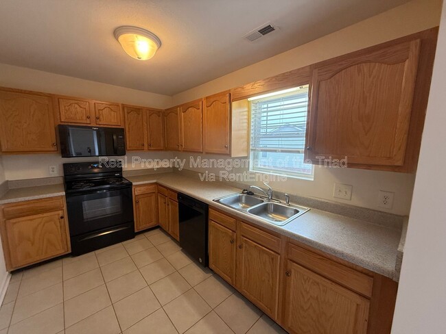 Building Photo - 509 Denny Dr