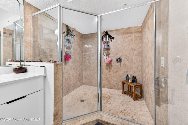 Building Photo - 123 Lancha Cir