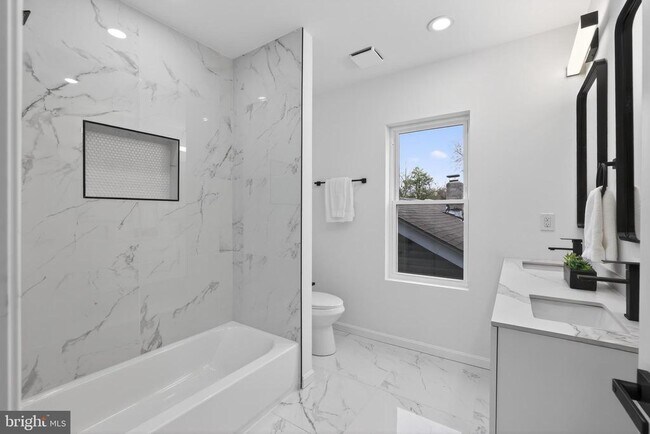 Building Photo - 2932 Yost Pl NE