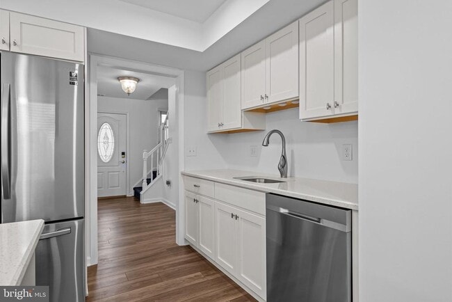 Building Photo - 604 Iva Ln