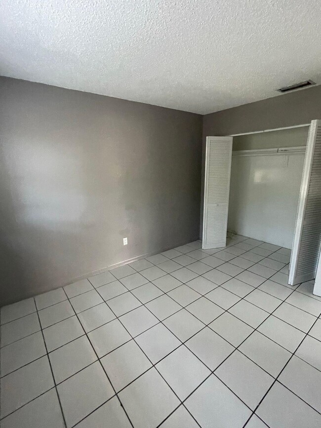 Building Photo - 2243 McKinley St