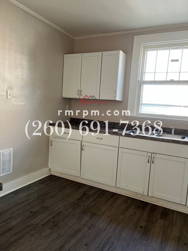 Building Photo - 2803 Reed St