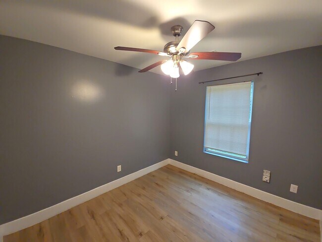 Building Photo - 11435 Raincove Dr