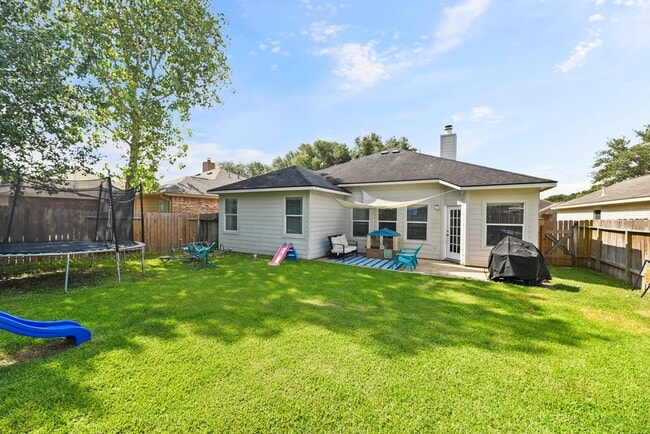 Building Photo - 32018 Anne Ln