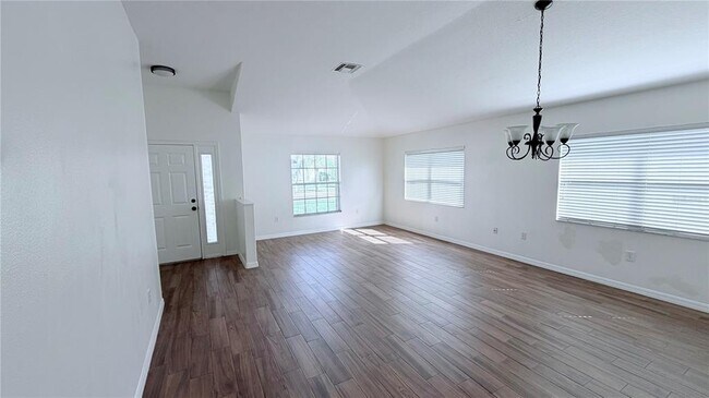 Building Photo - 31205 Bridgegate Dr